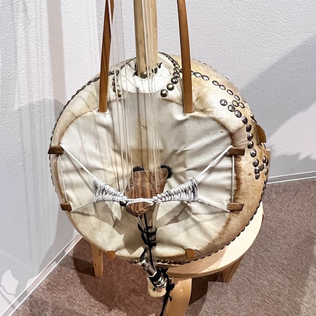 ひょうたん 和楽器 虎の絵柄 約30cm 6月12日|EXPO 2025で見つけたひょうたん(その2) by 丸黄うりほ